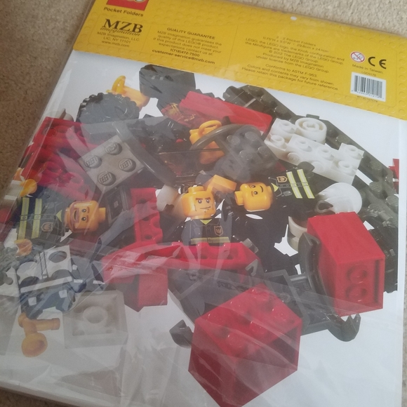 Lego Pocket Folders 2 Packet Set with Stickers New - Picture 6 of 6